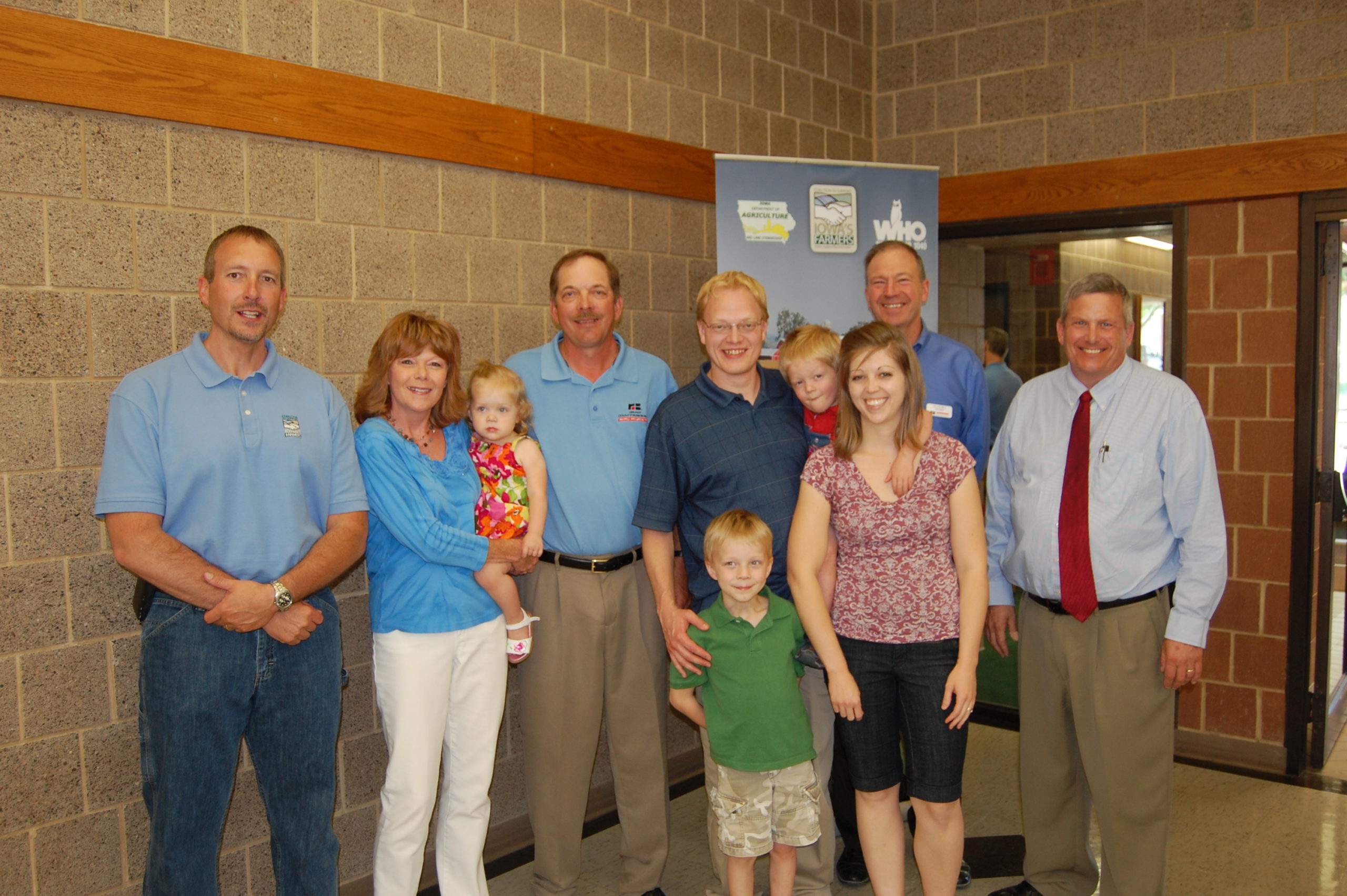 Buskohl family of Grundy Center Good Farm Neighbor Award recipients