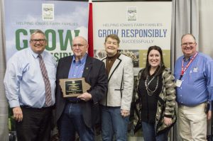 Kerns Family Receives Good Farm Neighbor Award